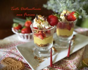 Recette Tarte déstructurée aux fraises : une recette maison facile et gourmande