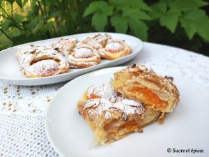 Recette Feuilletés aux abricots à la crème pâtissière - Recette en vidéo