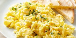 Recette My Boyfriend Makes the Best Scrambled Eggs—You’ll Never Guess His Secret Ingredient