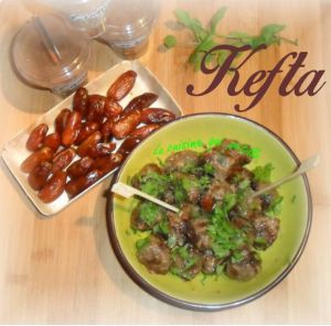Recette Kefta aux dattes, épices et menthe fraîche
