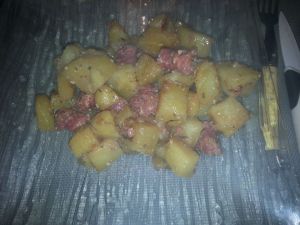 Recette Pommes de terre sautées et ses petites saucisses COOKEO