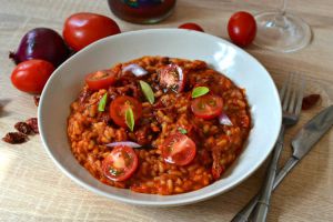 Recette Risotto à la tomate : le risotto 100% végétal tout rouge !