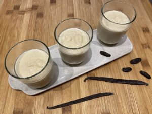 Recette Crème à la vanille et fève tonka