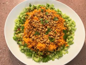 Recette Salade de concombres et carottes à la thaïlandaise