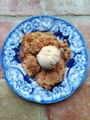 Recette Croque-miettes aux prunes et parfait à la vanille