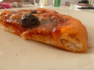 Recette Pizza chorizo gratinée à la mozzarelle