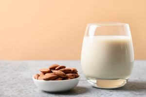 Recette Sweetened vs. Unsweetened Almond Milk: Which Is Better for Blood Sugar?