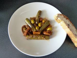 Recette Mini courgettes et carottes en tajine aux olives