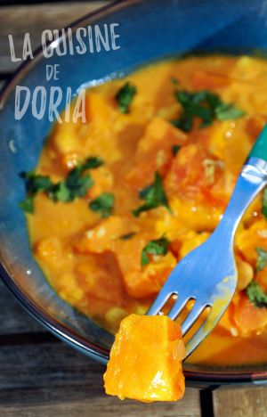 Recette Curry de potimarron, haricots blancs, lait de coco & épices