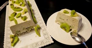 Recette Charlotte cake aux kiwis et matcha (sans biscuits)