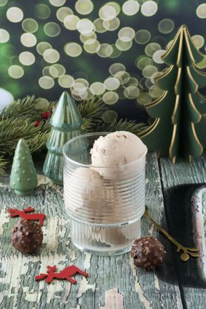 Recette Crème glacée aux ferrero rocher