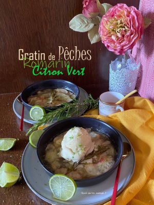 Recette Gratin de Pêches au Romarin et Citron Vert | Un peu comme la tarte de Yotam Ottolenghi