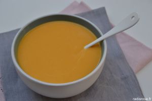 Recette Velouté de butternut, carotte et patate douce au lait de coco