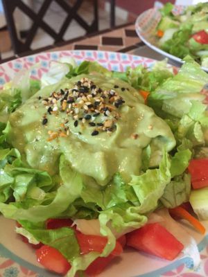 Recette Salade variée à la crème d’avocat