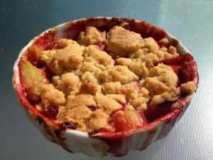 Recette Crumble a la fraise & a la rhubarbe