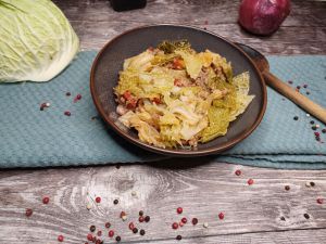 Recette Chou vert à la bolognaise