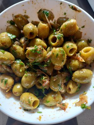 Recette Olives marinées au romarin  et piment