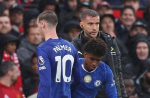 Recette Chelsea bị kéo về thực tại, Neville chỉ rõ tử huyệt