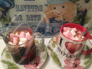 Recette Chocolate Quente com Chamallows / Chocolat Chaud aux Chamallows