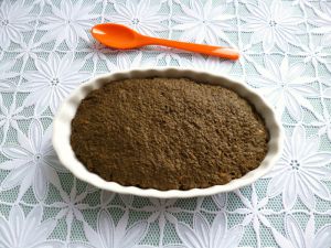 Recette Gâteau cru végan détox chocolaté au psyllium (diététique, protéiné, sans gluten ni beurre ni oeuf ni sucre et riche en fibres)