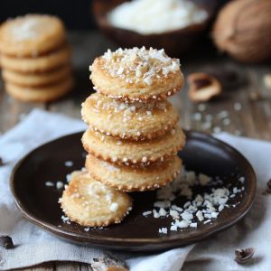 Recette Découvrez la Recette Ultime de Biscuits Sablés Coco pour une Explosion de Saveurs