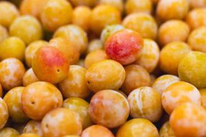 Recette Confiture de mirabelles : la recette de grand-mère inratable et savoureuse