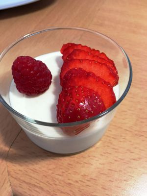 Recette Mousse au yaourt et fruits