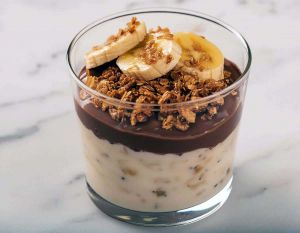 Recette Mousse de banane au muesli grillé et creme de chocolat