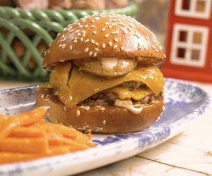 Recette Smash burger et frites de patates douces de cyril lignac dans tous en cuisine