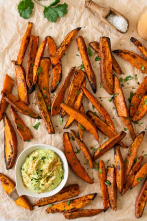 Recette Frites de patates douces et dip à l’avocat