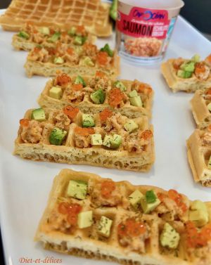 Recette Gaufres salées aux rillettes de saumon, avocat et oeufs de saumon