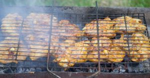 Recette Poulet épicé au cumin et à la coriandre grillé au barbecue (cuisine marocaine)