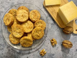 Recette Sablés au cantal et aux noix