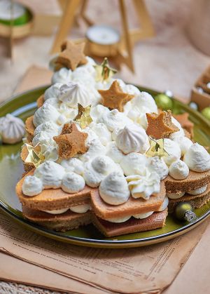 Recette Gâteau Sapin de Noël au matcha et chantilly