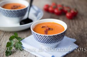 Recette Soupe de tomates au basilic