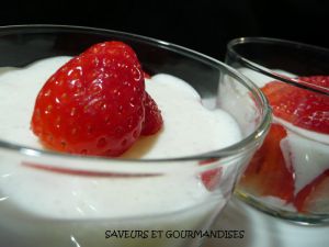 Recette Mousses de yaourt aux fraises