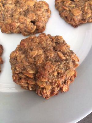 Recette Cookies aux flocons d'orge et graines de chia Ig bas