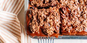 Recette I Tried the Viral Crunchy Chocolate Cake—and It Lives up to the Hype