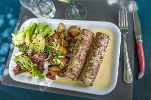 Recette Andouillette à la sauce moutarde : Un délicieux plat traditionnel de la cuisine française
