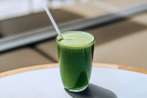 Recette What Happens to Your Blood Pressure and Inflammation When You Drink Celery Juice Every Day
