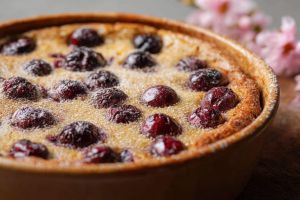 Recette Mon exploration du clafoutis parfait : la version rustique sarrasin-amande (sans gluten, sans lactose)