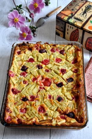 Recette Clafoutis rhubarbe fruits rouges