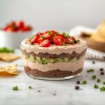 Recette Ultimate Seven Layer Bean Dip