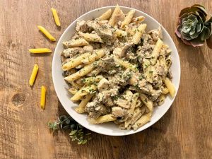 Recette Pâtes crémeuses au poulet et champignons