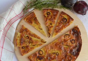 Recette Farinata alla cipolle - farinate à l'oignon rouge #vég