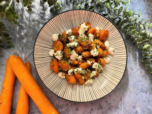 Recette Carottes au cumin et fromage de chèvre, sauce au miel et citron