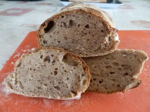 Recette Trois pains de campagne aux noix au levain naturel