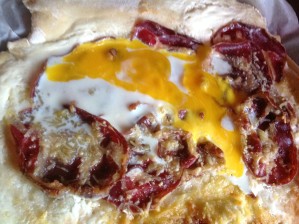 Recette Pizza au mascarpone, pancetta et oeuf