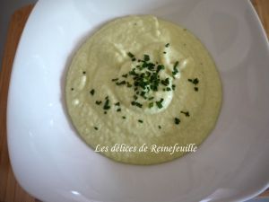 Recette Gaspacho de concombre, avocat et menthe