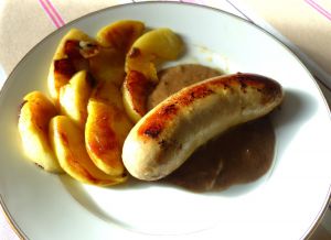 Recette Boudin blanc au foie gras, pommes et sauce aux cèpes